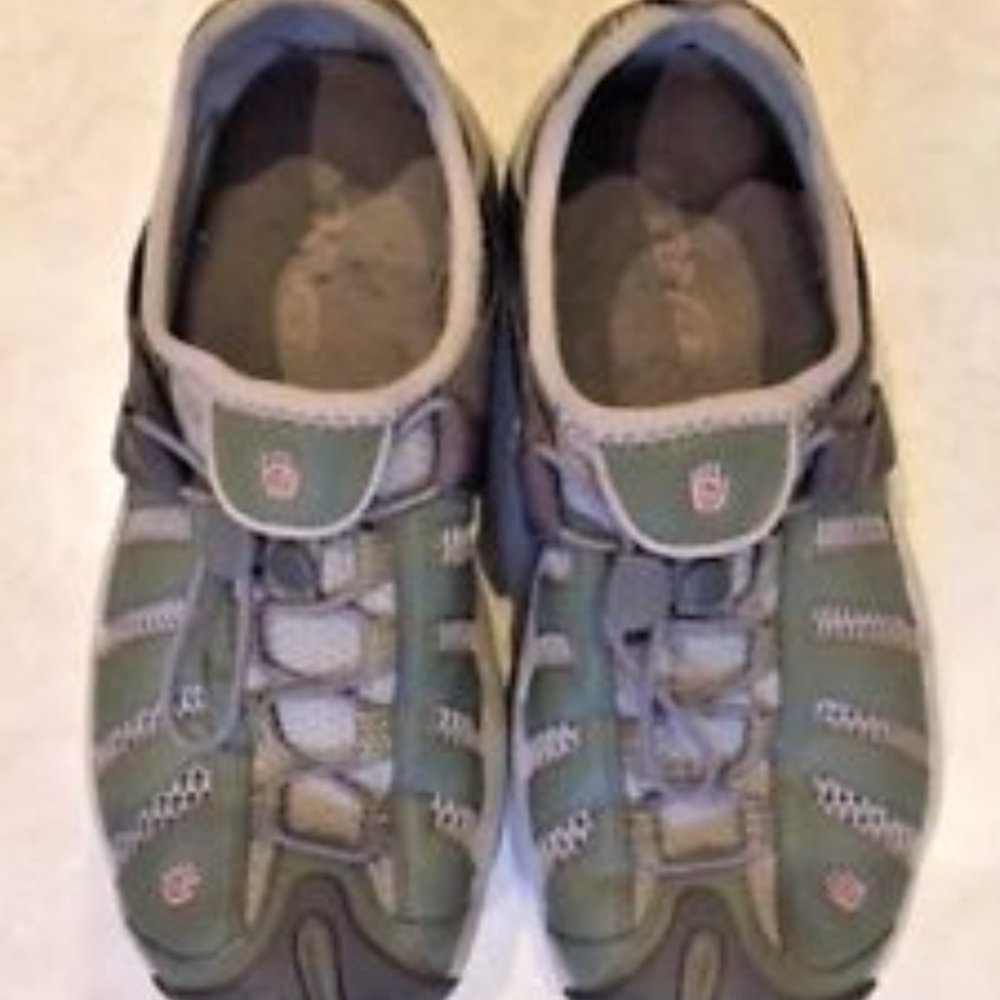 Ladies Teva Hiking Camping Trail Shoes, Size 8